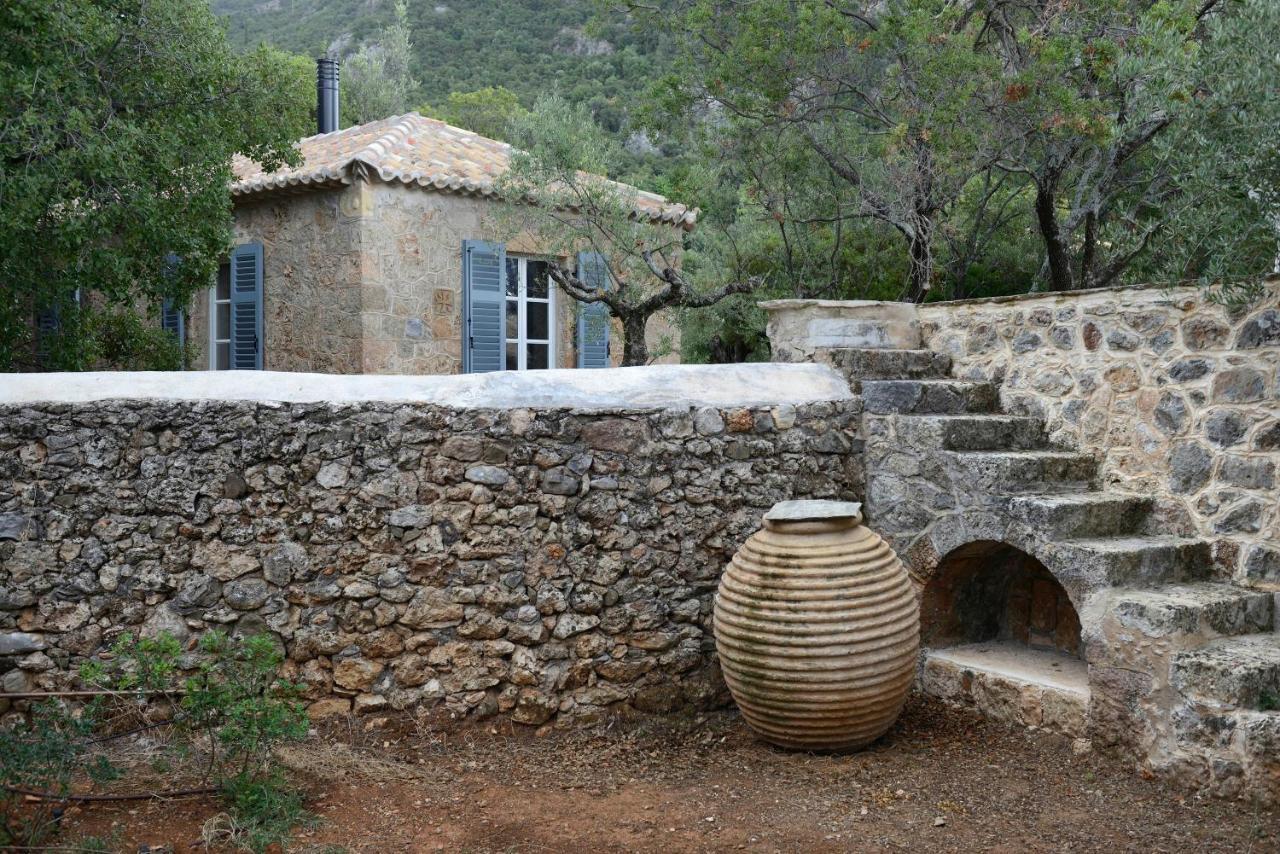 Bed and Breakfast Patrick & Joan Leigh Fermor House Kardamyli Exterior foto