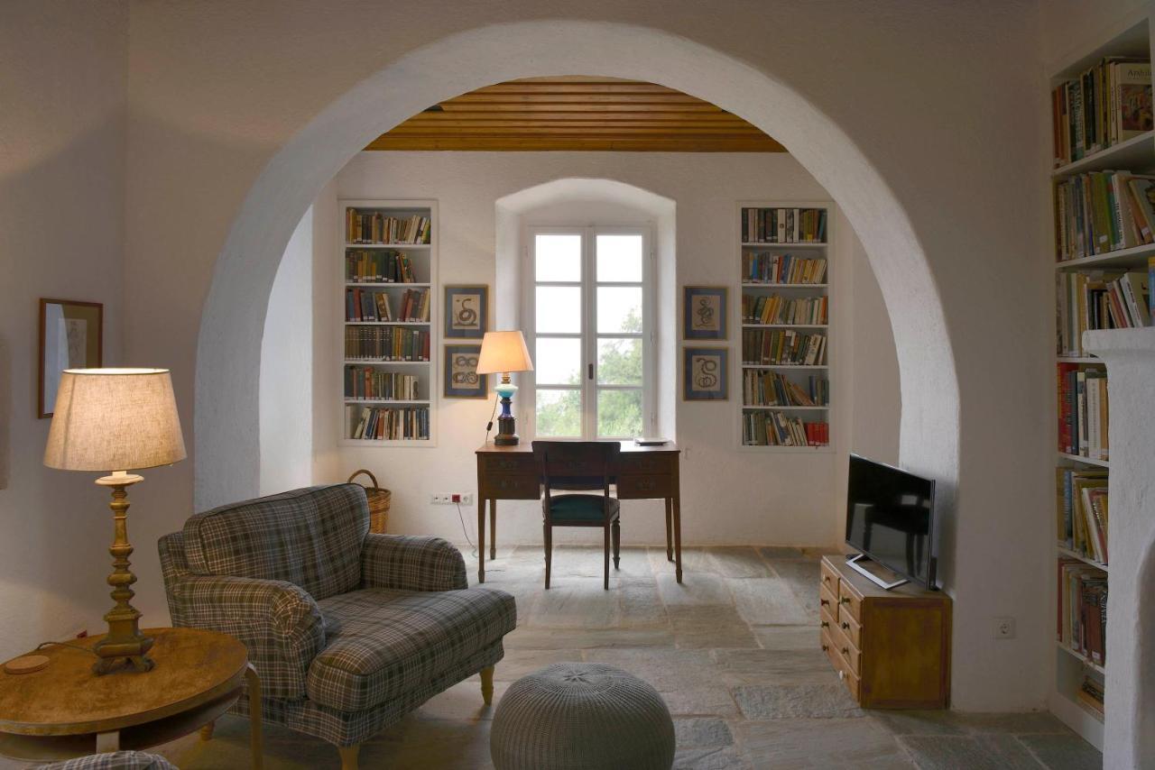 Bed and Breakfast Patrick & Joan Leigh Fermor House Kardamyli Exterior foto