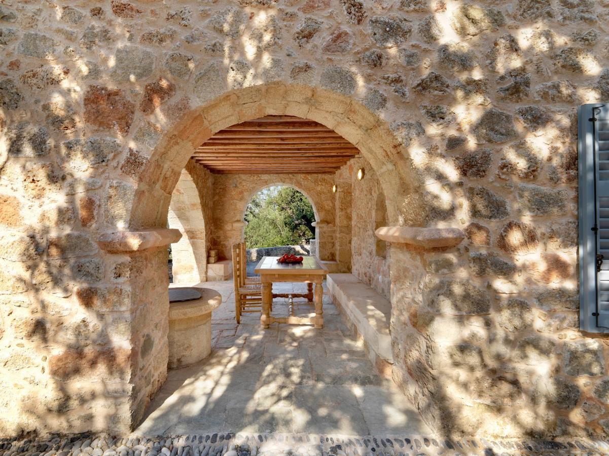 Bed and Breakfast Patrick & Joan Leigh Fermor House Kardamyli Exterior foto