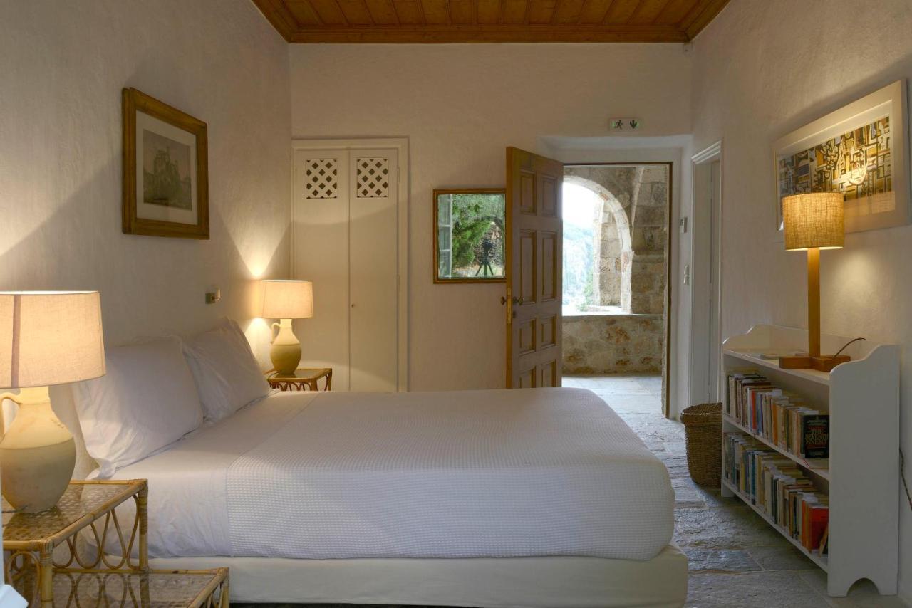 Bed and Breakfast Patrick & Joan Leigh Fermor House Kardamyli Exterior foto